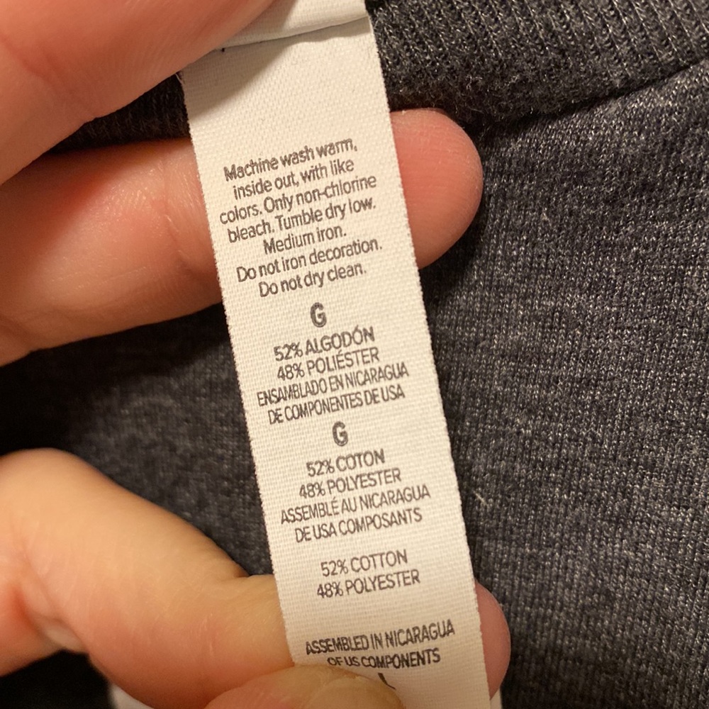 Women’s Graphic T-shirt - Picture 4 of 4